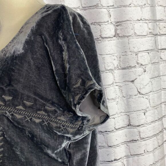 Chelsea & Theodore Womens Shift‎ Floral Dress Embroidered Velvet Gray Pink Small - Picture 6 of 9